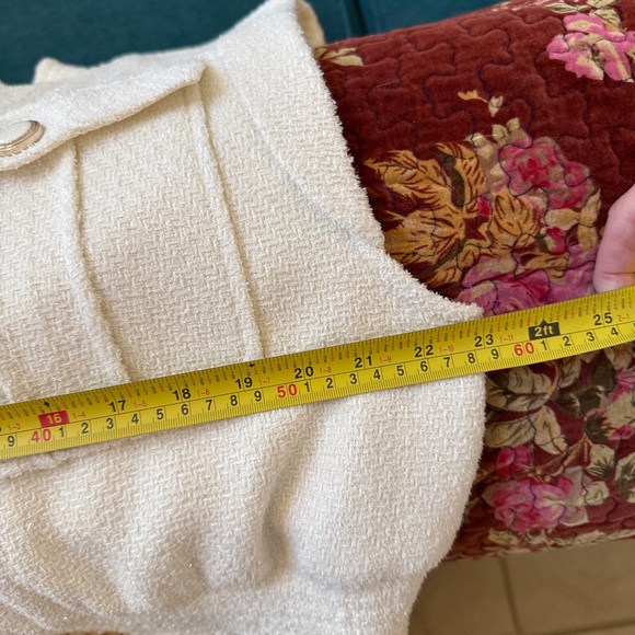 Christian Lacroix Cream Bouclé Tweed Vest | Size Large - Picture 11 of 14